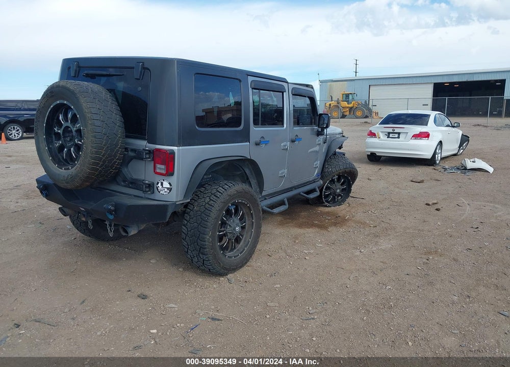 2015 JEEP WRANGLER UNLIMITED SAHARA VIN: 1C4HJWEG9FL532413