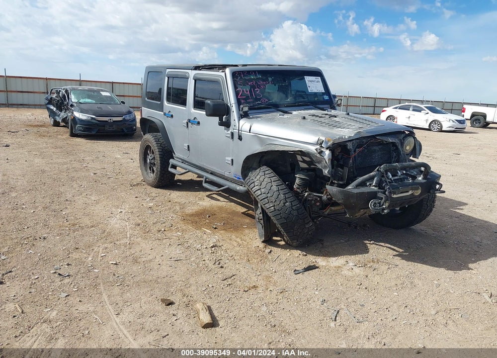 2015 JEEP WRANGLER UNLIMITED SAHARA VIN: 1C4HJWEG9FL532413