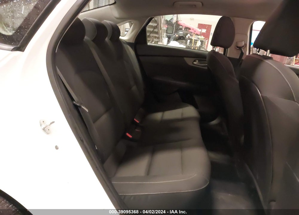 2019 KIA FORTE FE VIN: 3KPF24AD8KE010007