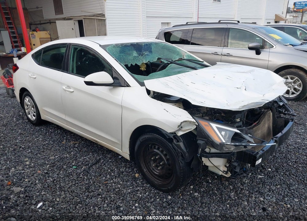 2019 HYUNDAI ELANTRA SE VIN: 5NPD74LF0KH493009
