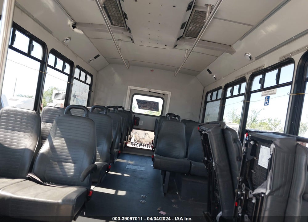2020 CHEVROLET EXPRESS CUTAWAY 4500 VAN VIN: 1HA6GUBB5LN003832