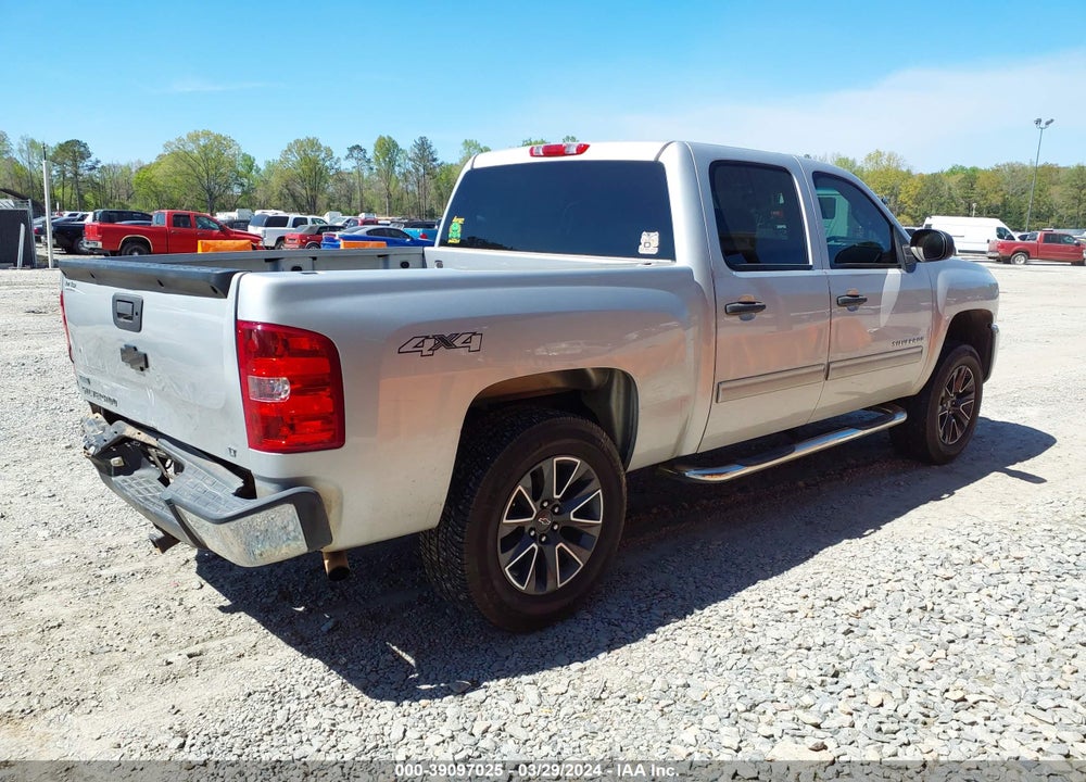 2011 CHEVROLET SILVERADO 1500 LT VIN: 3GCPKSE34BG383575