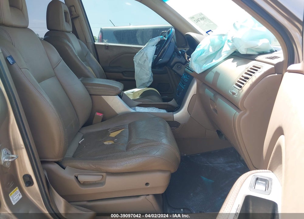 2004 HONDA PILOT EX-L VIN: 2HKYF18684H533951
