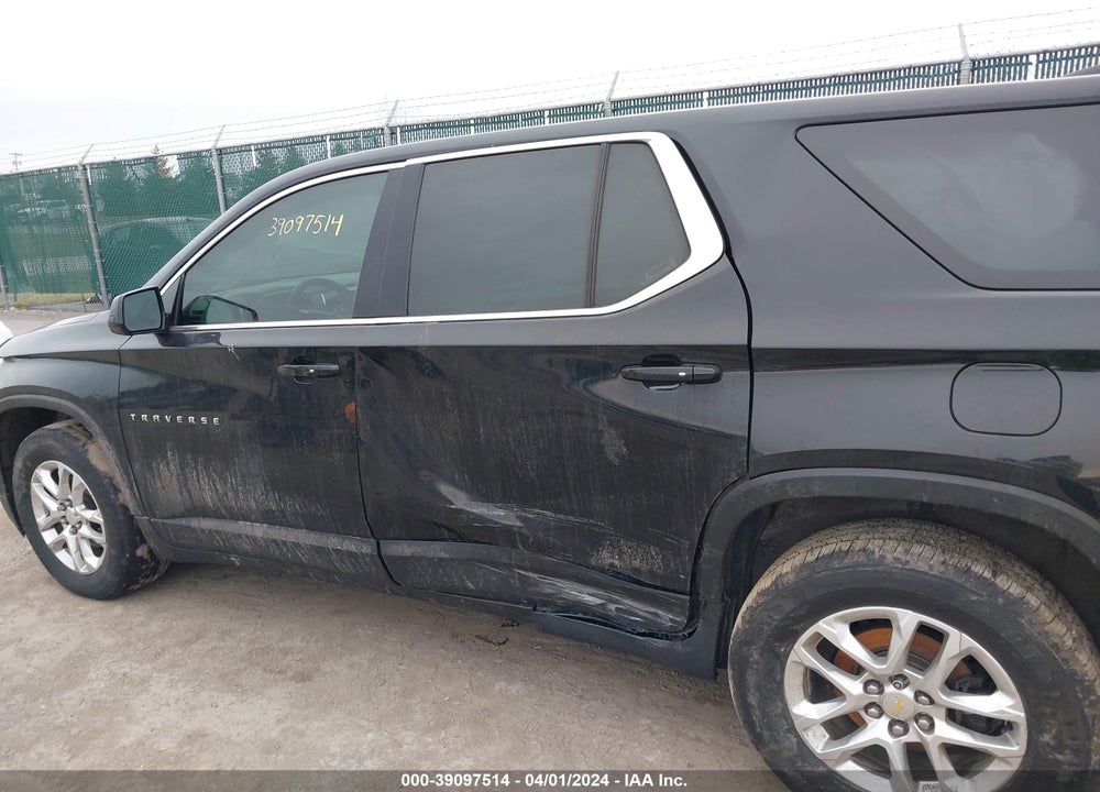 2018 CHEVROLET TRAVERSE LS VIN: 1GNEVFKWXJJ286261