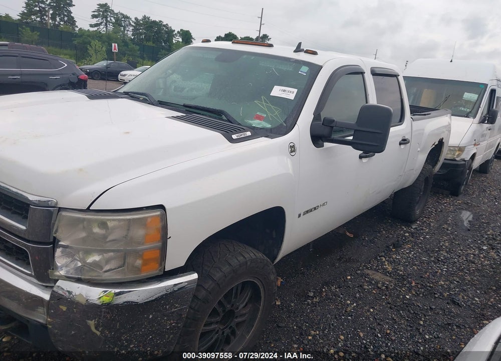 2008 CHEVROLET SILVERADO 2500HD WORK TRUCK VIN: 1GCHK23K18F146485