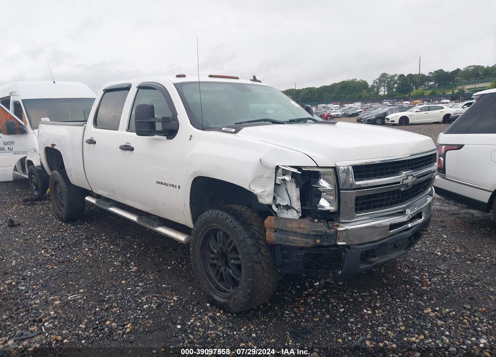 2008 CHEVROLET SILVERADO 2500HD WORK TRUCK VIN: 1GCHK23K18F146485