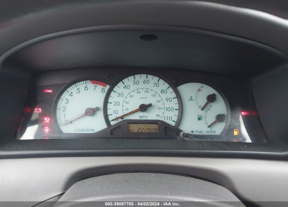 2003 TOYOTA COROLLA LE VIN: 2T1BR32EX3C156081