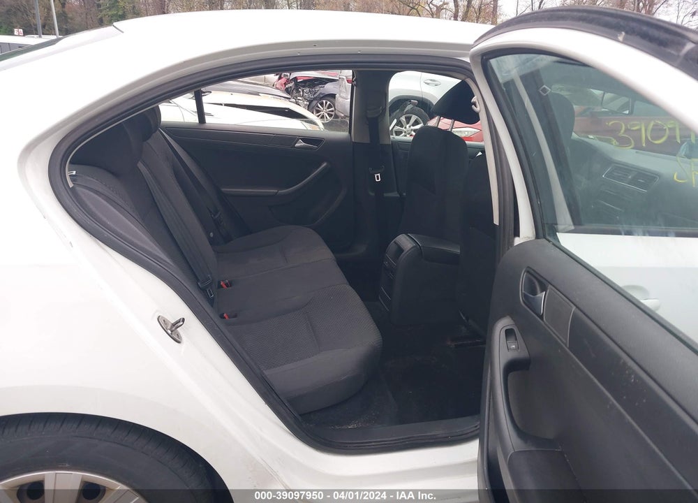 2014 VOLKSWAGEN JETTA 2.0L S VIN: 3VW1K7AJ7EM432939