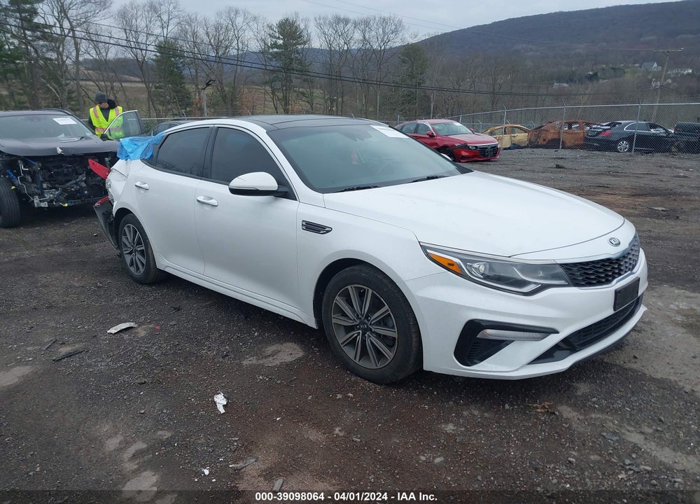 2019 KIA OPTIMA LX VIN: 5XXGT4L35KG294869