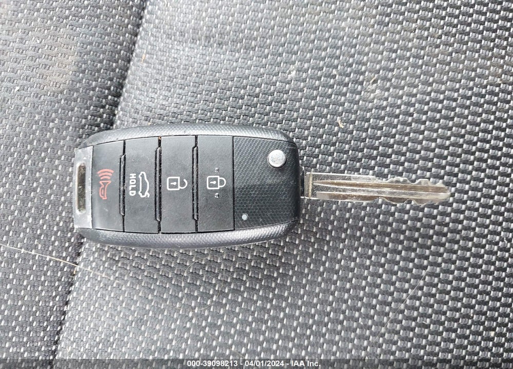 2018 KIA FORTE LX VIN: 3KPFK4A77JE179850