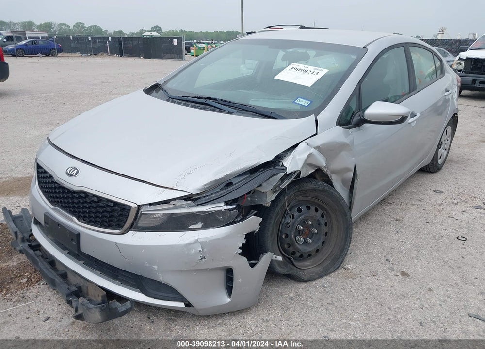 2018 KIA FORTE LX VIN: 3KPFK4A77JE179850