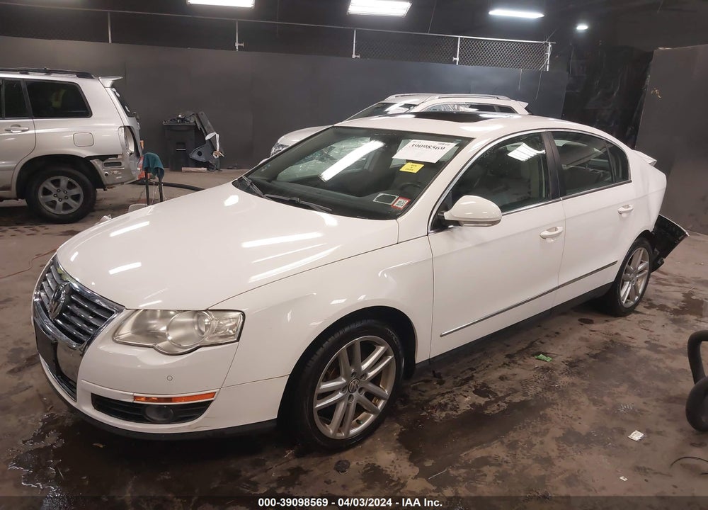 2008 VOLKSWAGEN PASSAT LUX VIN: WVWEK93C98E172391