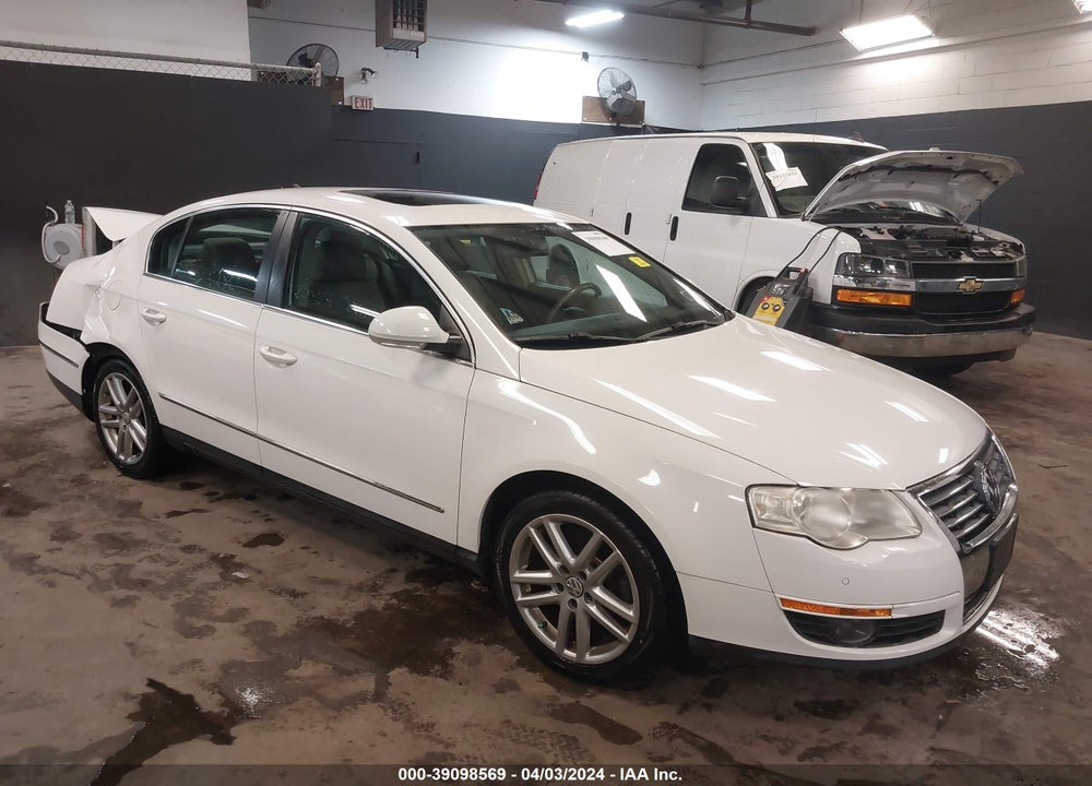 2008 VOLKSWAGEN PASSAT LUX VIN: WVWEK93C98E172391
