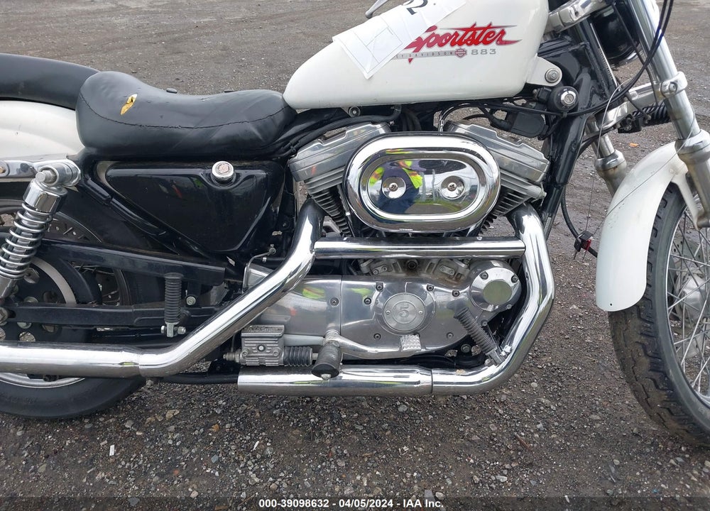 2000 HARLEY-DAVIDSON XL883 HUGGER VIN: 1HD4CEM39YK117634