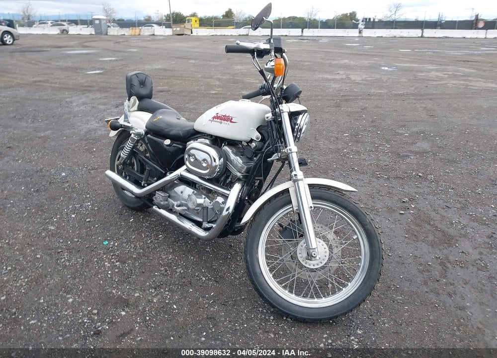 2000 HARLEY-DAVIDSON XL883 HUGGER VIN: 1HD4CEM39YK117634
