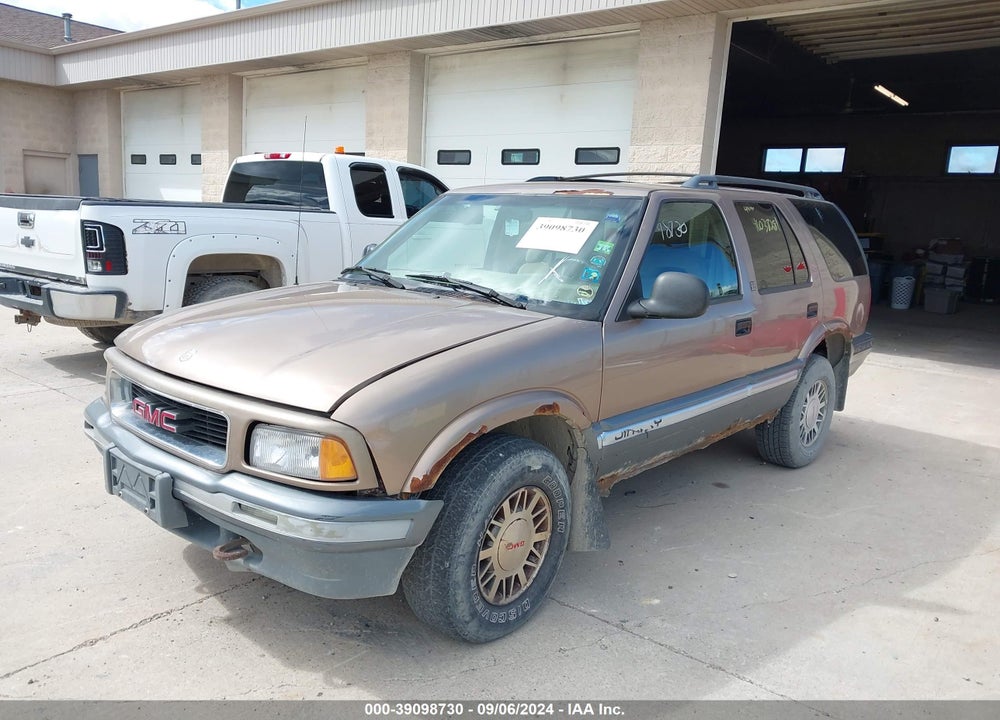 1997 GMC JIMMY SLS VIN: 1GKDT13W1V2555828