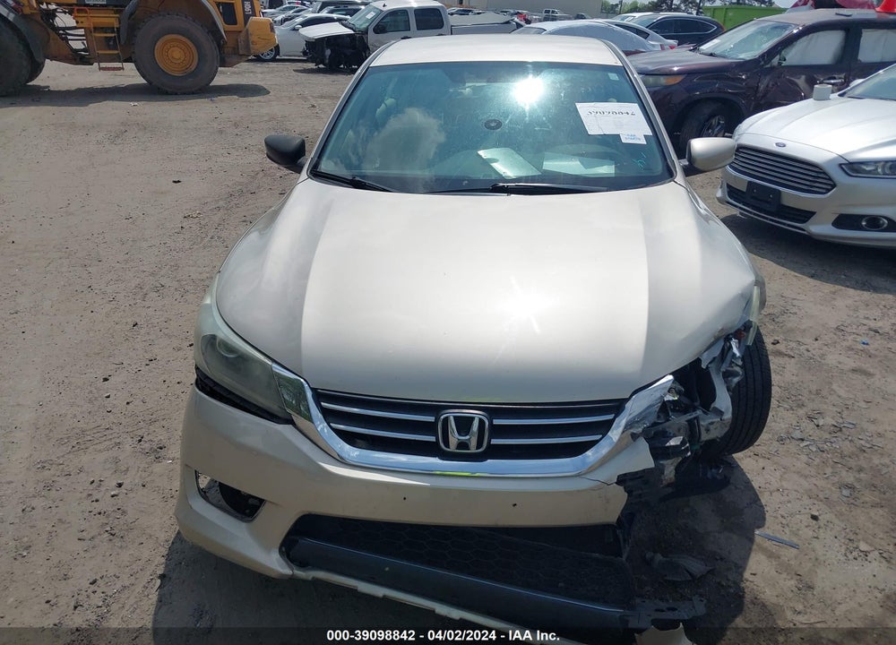 2015 HONDA ACCORD VIN: 1HGCR2F31FA150428