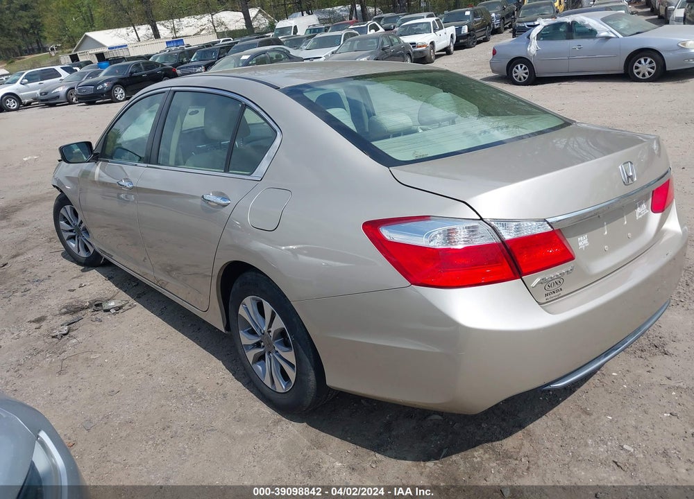 2015 HONDA ACCORD VIN: 1HGCR2F31FA150428