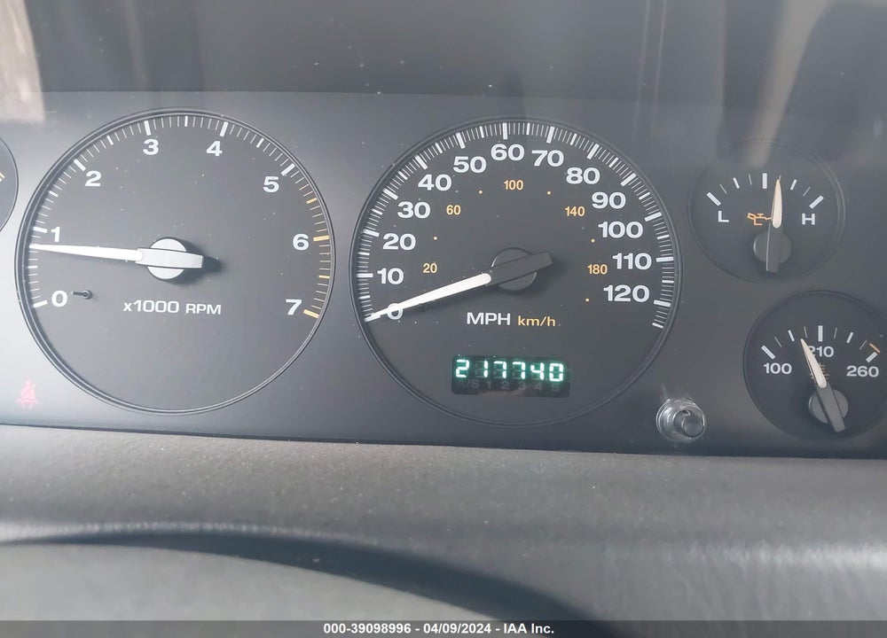 2004 CHEROKEE JEEP GRAND  LAREDO VIN: 1J4GX48S04C113985