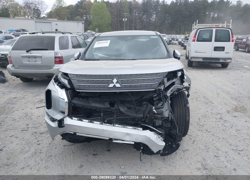 2024 MITSUBISHI OUTLANDER SE 2.5 2WD/SE BLACK EDITION S-AWC/SE BLACK EDITION W/PANO ROOF VIN: JA4J3VA82RZ036451