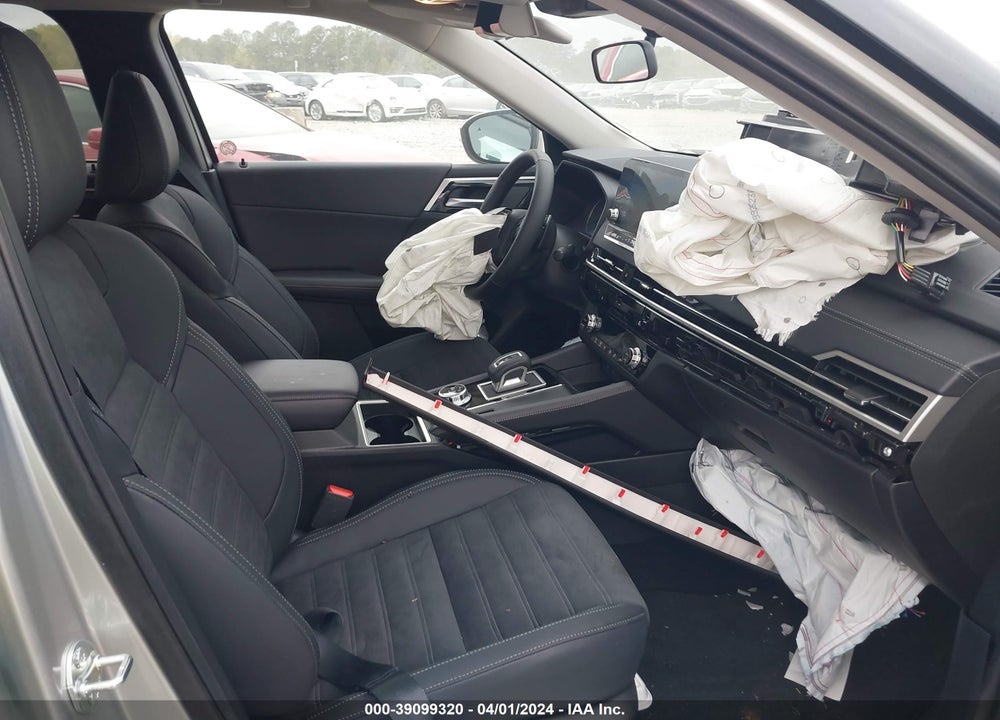 2024 MITSUBISHI OUTLANDER SE 2.5 2WD/SE BLACK EDITION S-AWC/SE BLACK EDITION W/PANO ROOF VIN: JA4J3VA82RZ036451