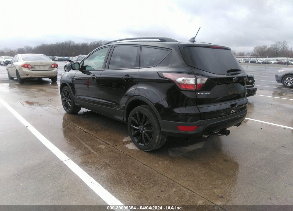 2018 FORD ESCAPE SE VIN: 1FMCU9GD0JUA63183