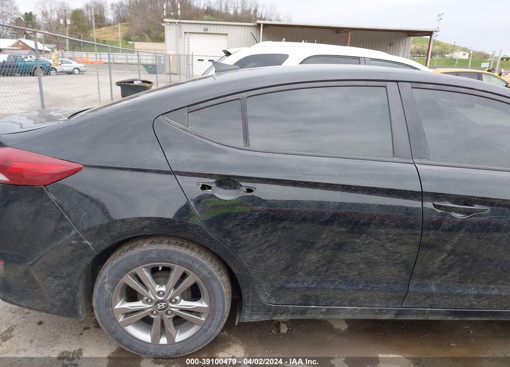 2017 HYUNDAI ELANTRA SE VIN: KMHD84LF1HU065652