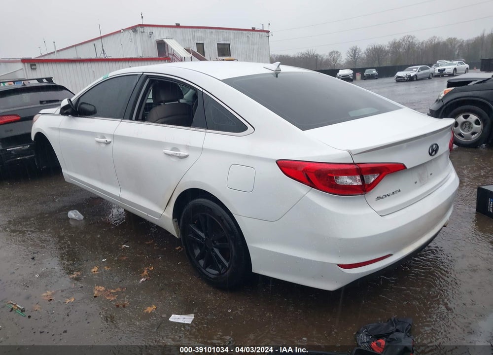 2016 HYUNDAI SONATA VIN: 5NPE24AF2GH398951
