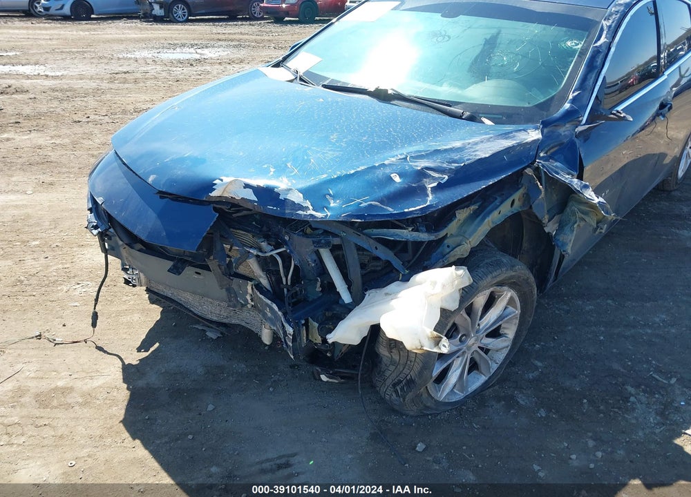 2019 CHEVROLET MALIBU LT VIN: 1G1ZD5ST3KF206731