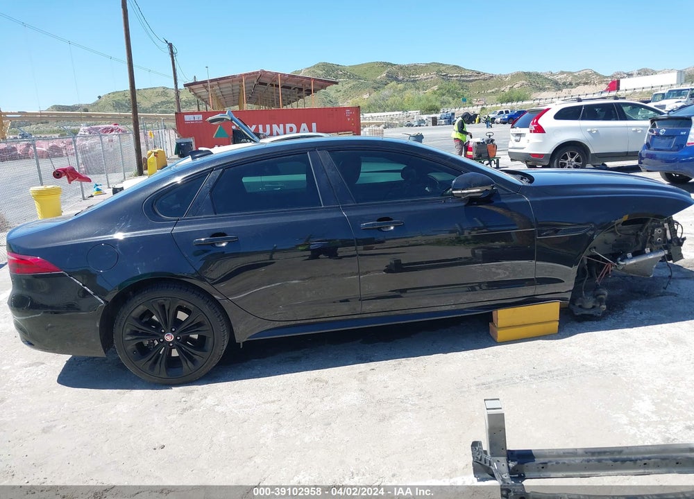 2021 JAGUAR XF R-DYNAMIC SE P300 AWD AUTOMATIC VIN: SAJBL4GX0MCY88930