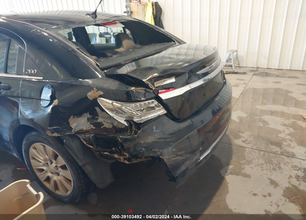 2011 CHRYSLER 200 LX VIN: 1C3BC4FB4BN617685