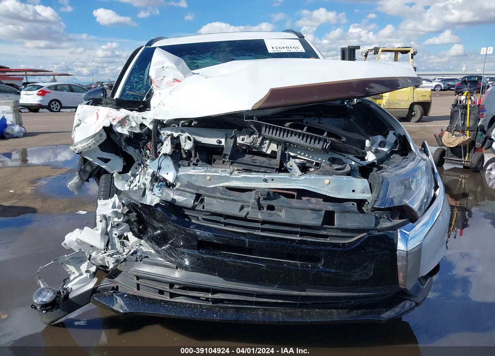 2018 MITSUBISHI OUTLANDER LE VIN: JA4AD3A3XJZ060734