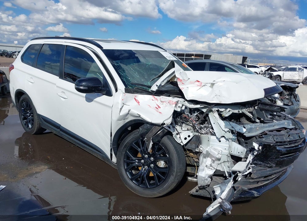 2018 MITSUBISHI OUTLANDER LE VIN: JA4AD3A3XJZ060734