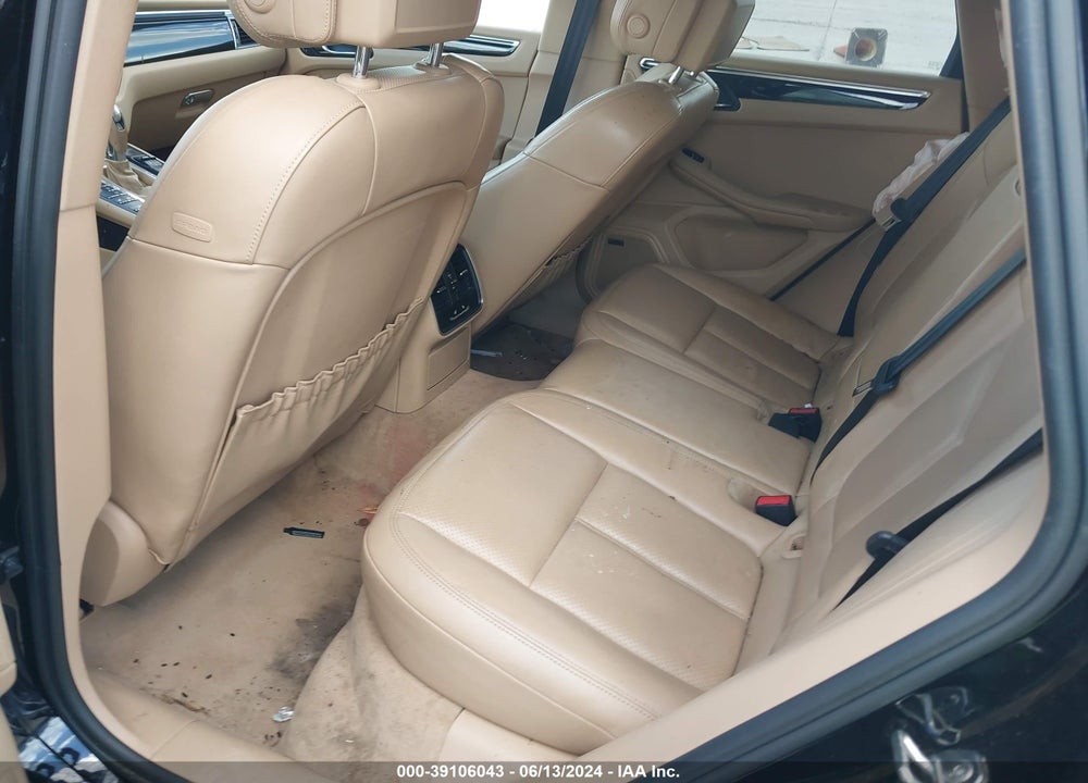2016 PORSCHE MACAN S VIN: WP1AB2A55GLB55803