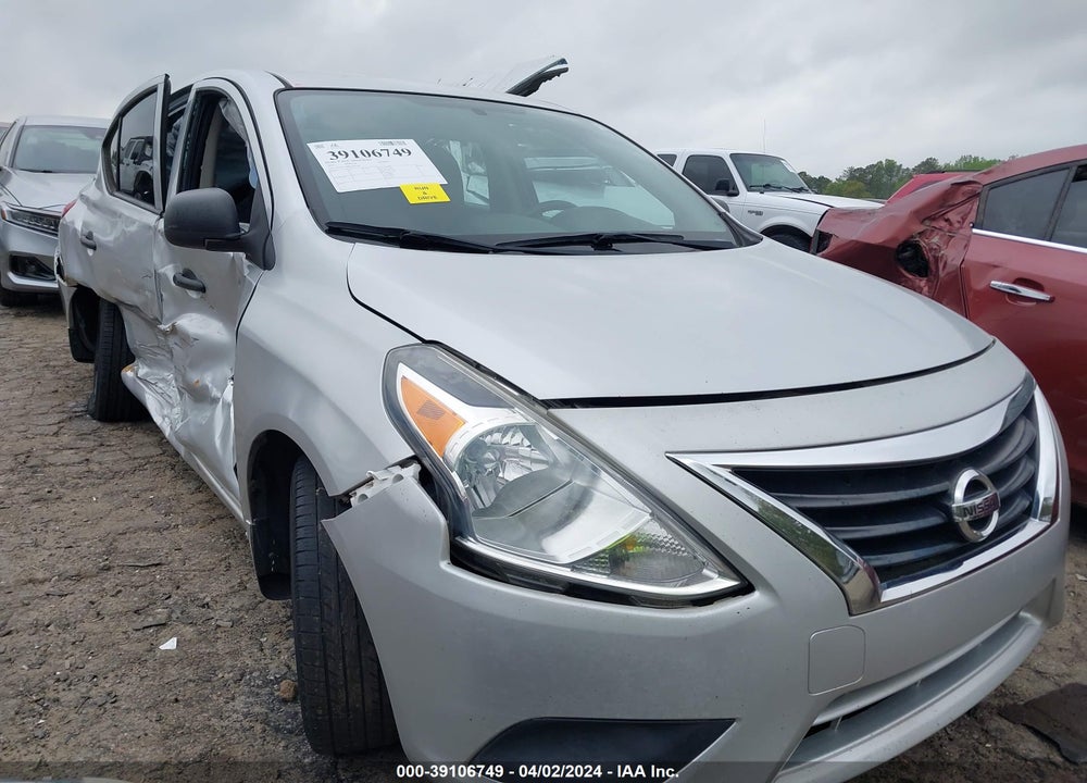 2015 NISSAN VERSA 1.6 S+ VIN: 3N1CN7AP8FL903918