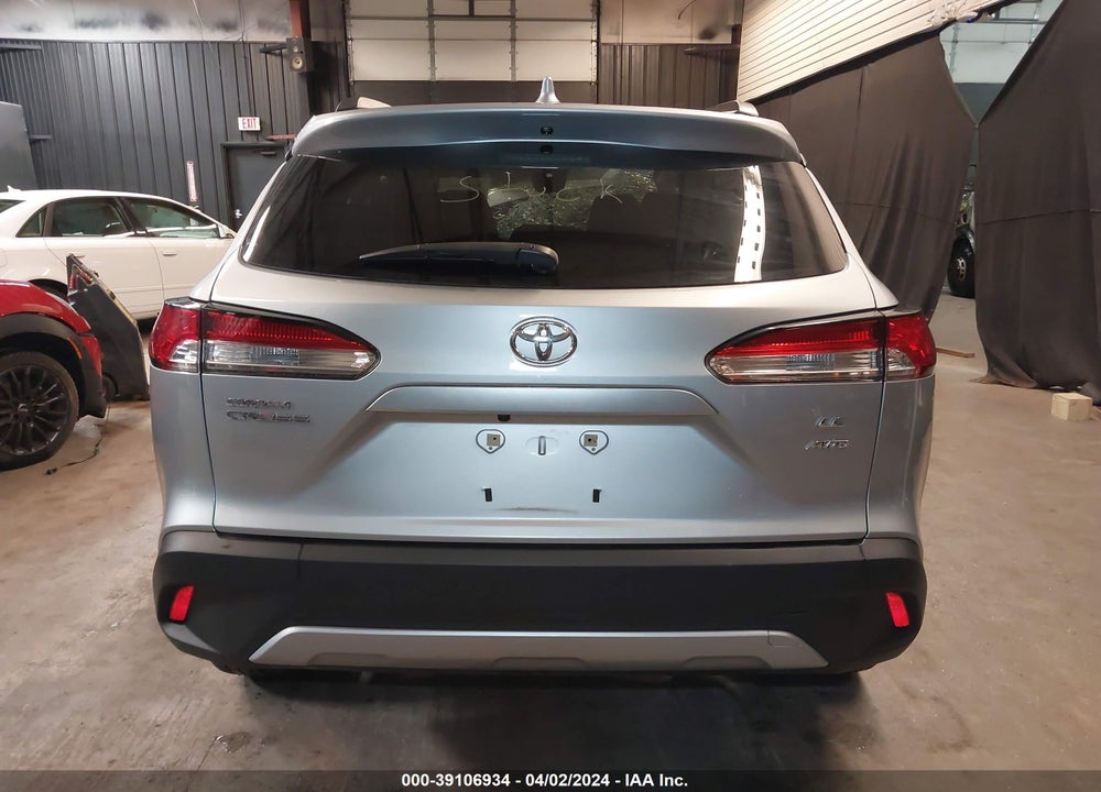 2022 TOYOTA COROLLA CROSS LE VIN: 7MUBAABG3NV043585