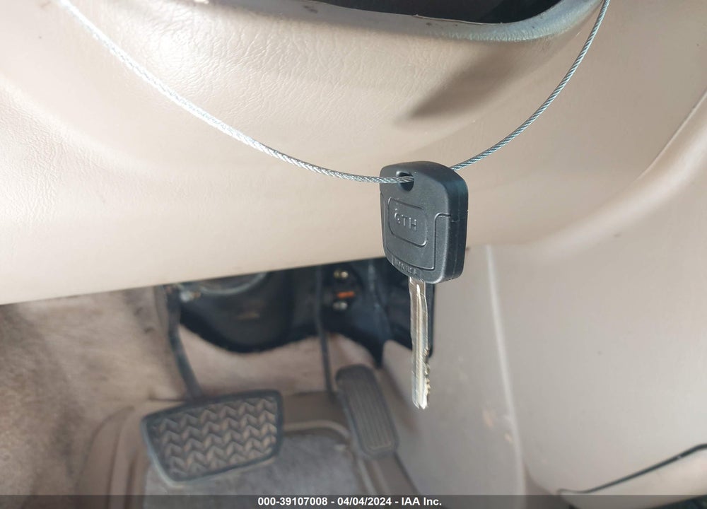 2003 TOYOTA SIENNA XLE VIN: 4T3ZF13C63U510113