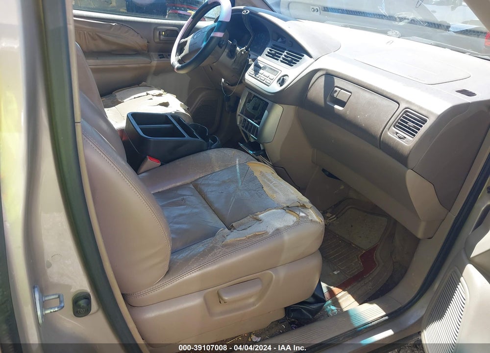 2003 TOYOTA SIENNA XLE VIN: 4T3ZF13C63U510113