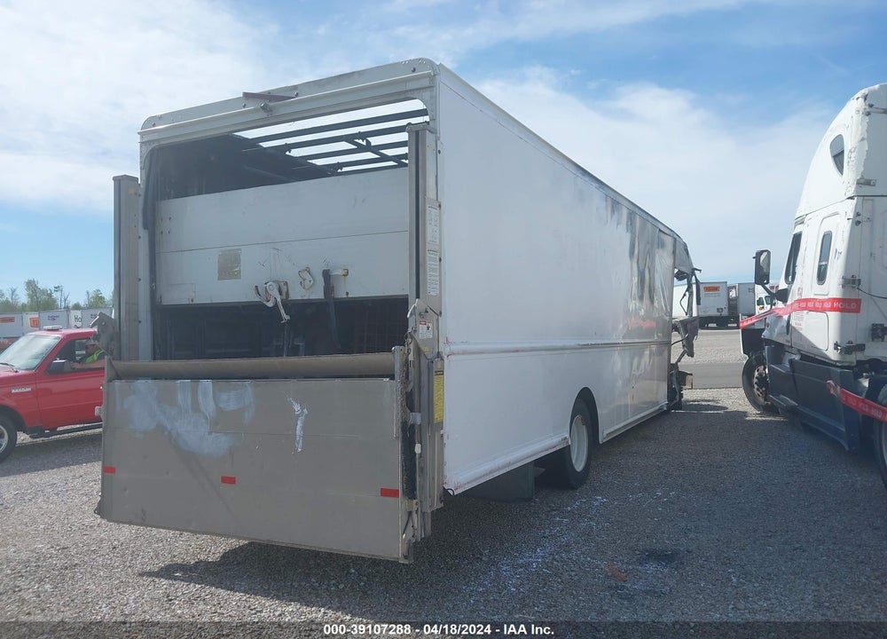 2014 FREIGHTLINER CHASSIS M LINE WALK-IN VAN VIN: 4UZAC3DV1ECFW4523