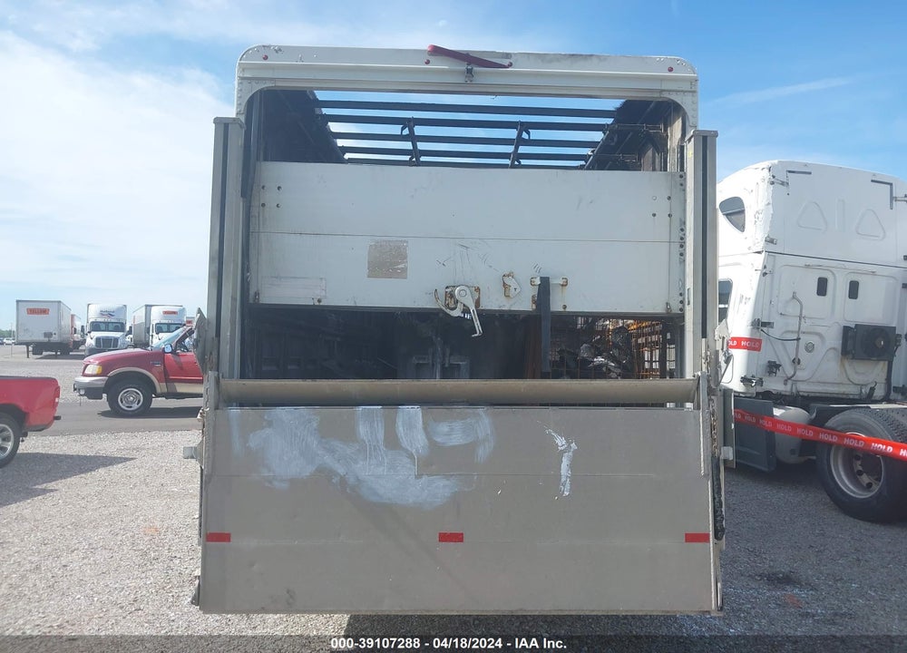 2014 FREIGHTLINER CHASSIS M LINE WALK-IN VAN VIN: 4UZAC3DV1ECFW4523