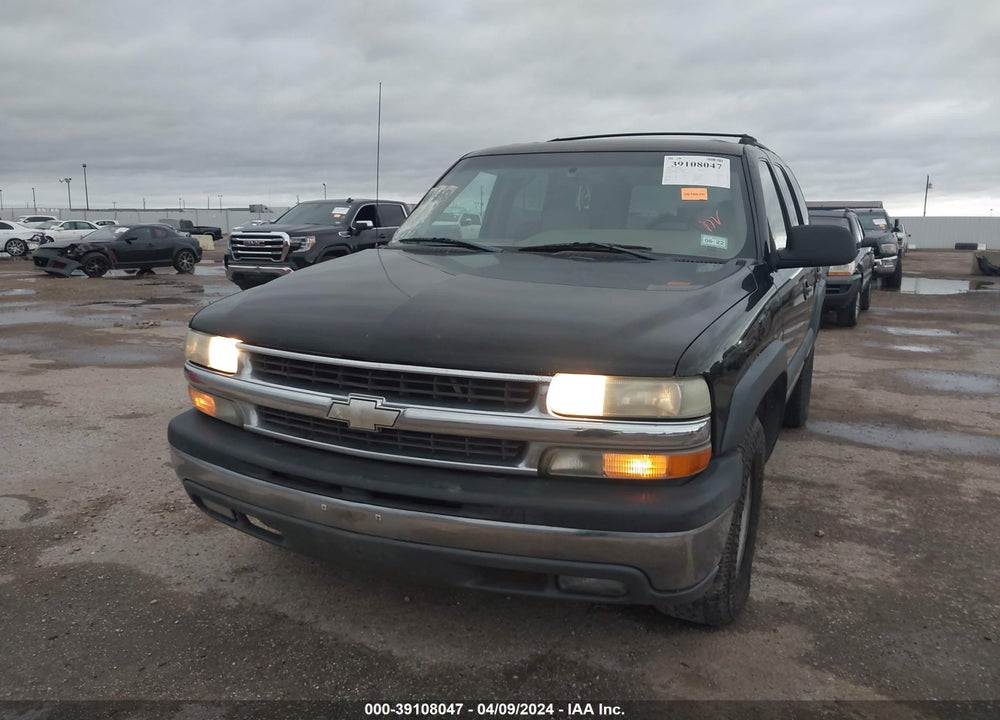 2002 CHEVROLET TAHOE LS VIN: 1GNEC13Z02R284801