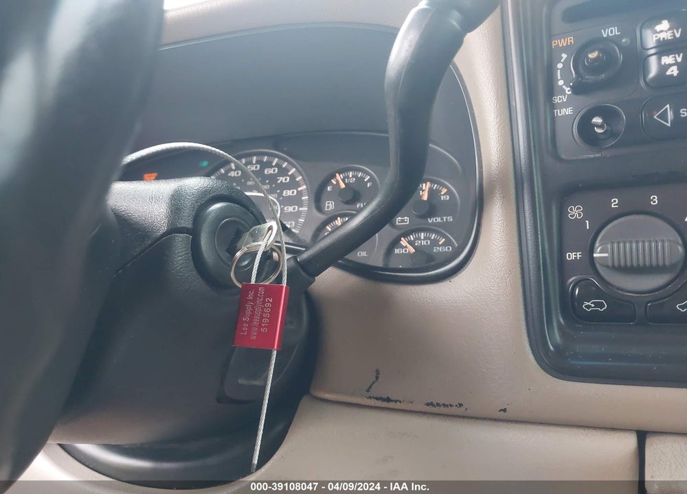 2002 CHEVROLET TAHOE LS VIN: 1GNEC13Z02R284801