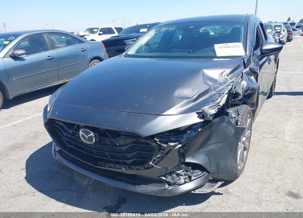 2019 MAZDA 3 PREFERRED PACKAGE VIN: 3MZBPADL7KM106537