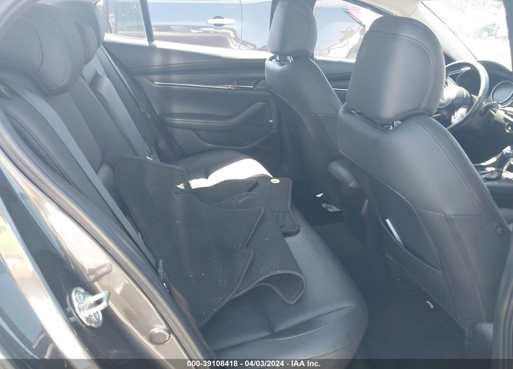 2019 MAZDA 3 PREFERRED PACKAGE VIN: 3MZBPADL7KM106537