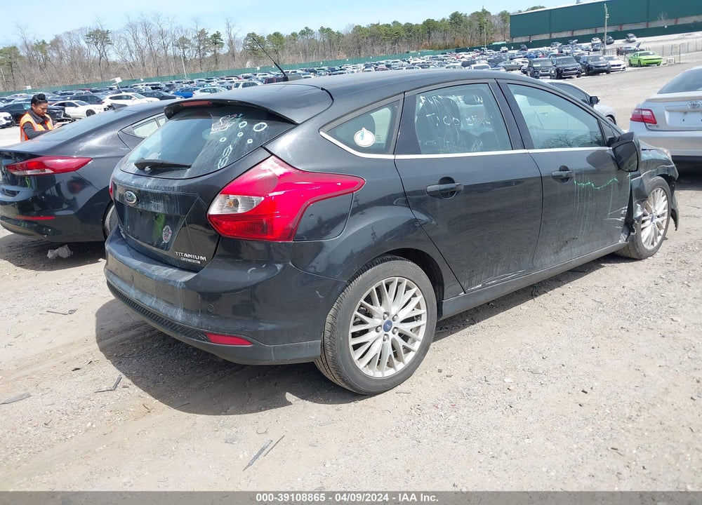 2013 FORD FOCUS TITANIUM VIN: 1FADP3N29DL255278