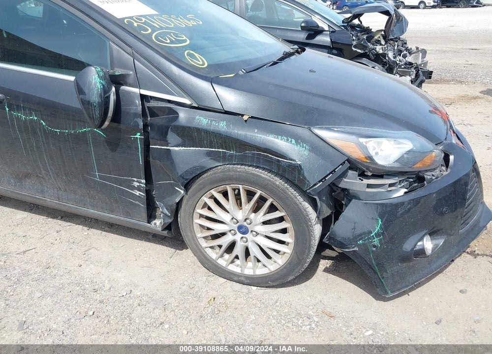 2013 FORD FOCUS TITANIUM VIN: 1FADP3N29DL255278