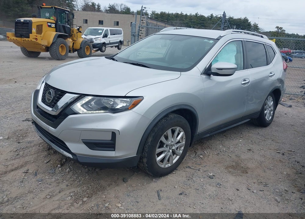 2018 NISSAN ROGUE SV VIN: KNMAT2MV4JP605158