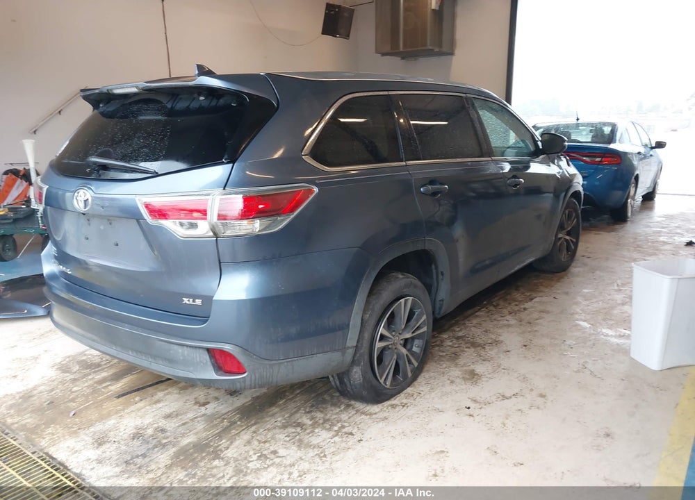 2016 TOYOTA HIGHLANDER XLE V6 VIN: 5TDKKRFH5GS160127