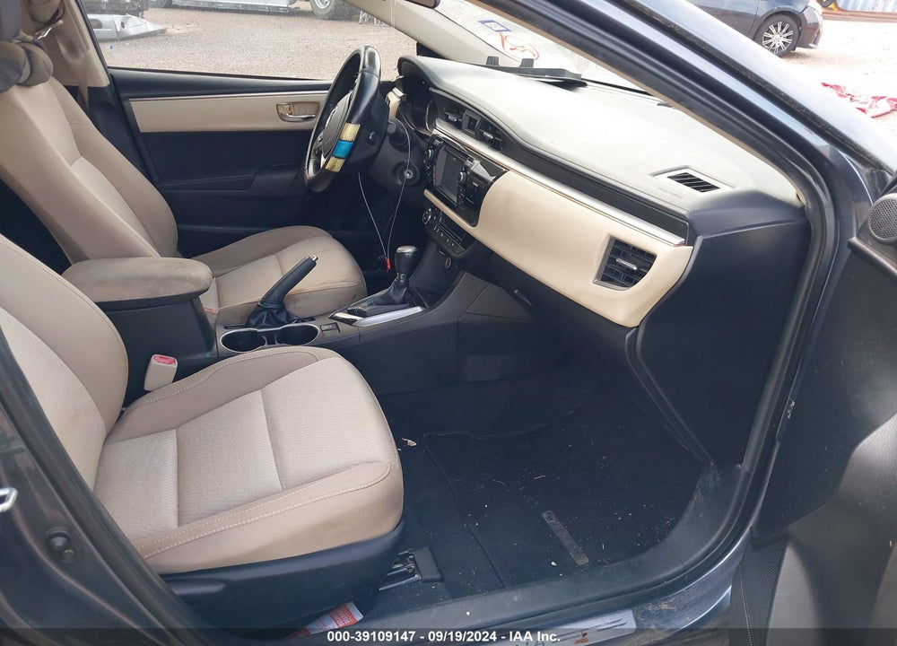 2015 TOYOTA COROLLA LE VIN: 5YFBURHE1FP245972