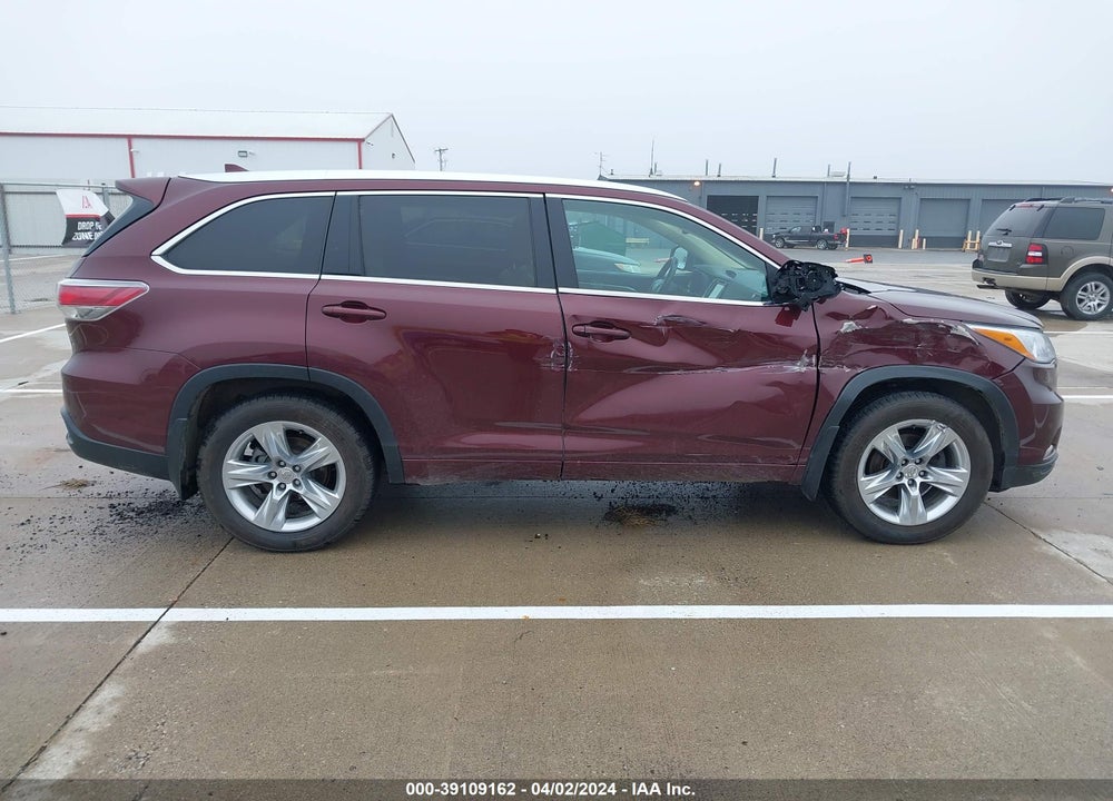2015 TOYOTA HIGHLANDER LIMITED PLATINUM V6 VIN: 5TDDKRFHXFS172135